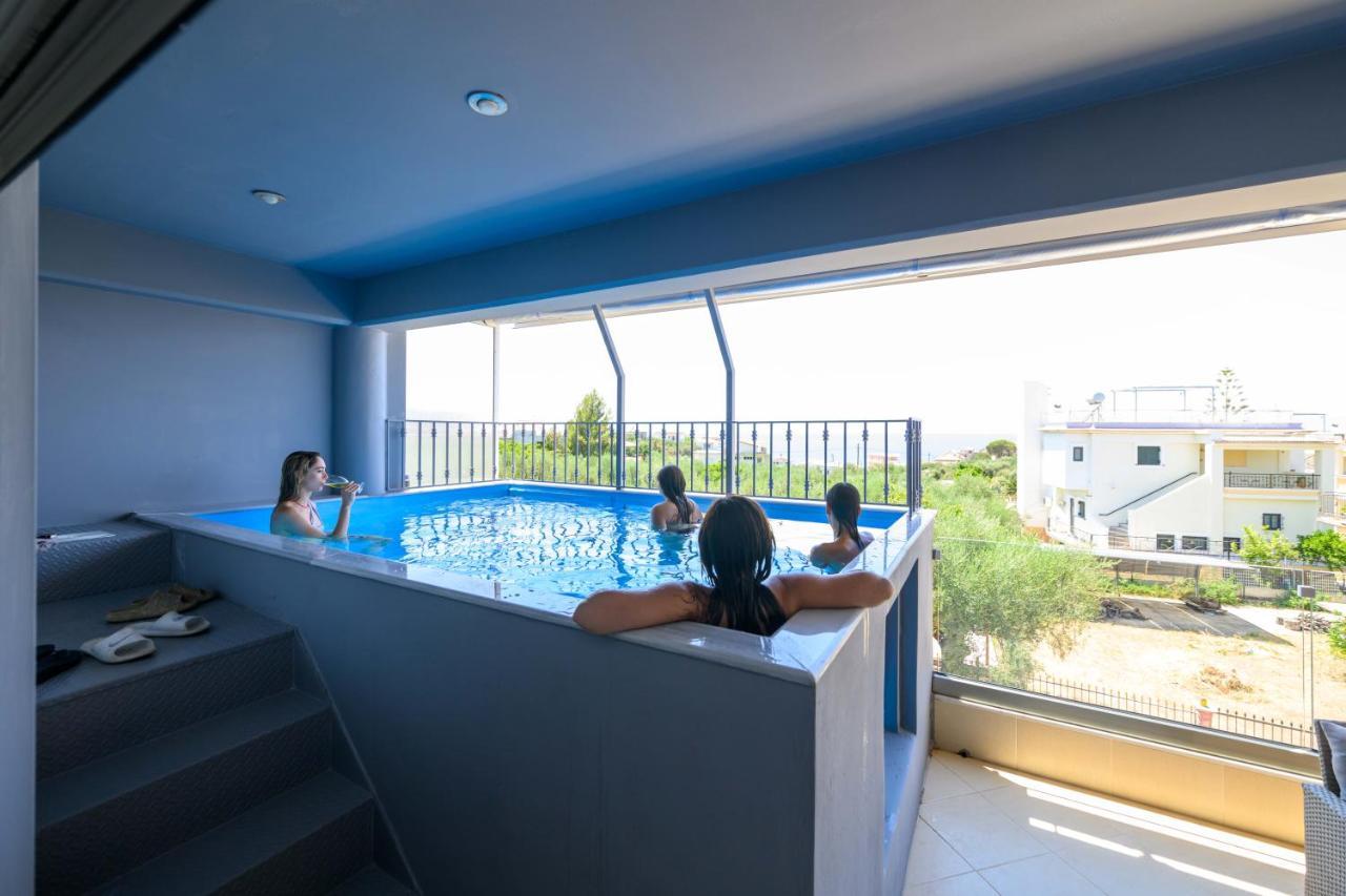 Grand Suites With Private Pools กาลามาตา ภายนอก รูปภาพ