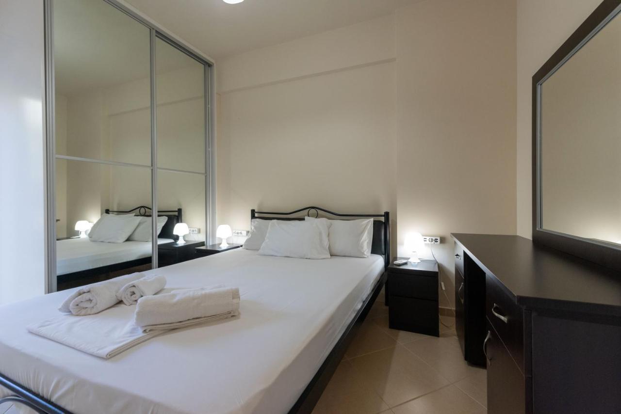 Grand Suites With Private Pools กาลามาตา ภายนอก รูปภาพ