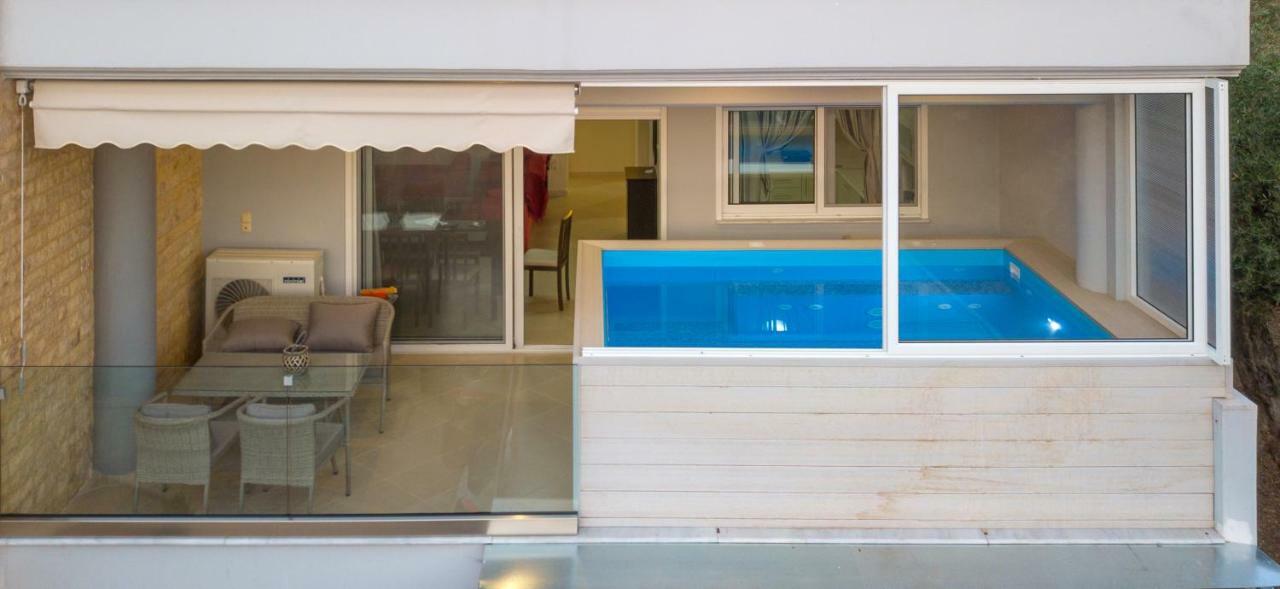 Grand Suites With Private Pools กาลามาตา ภายนอก รูปภาพ