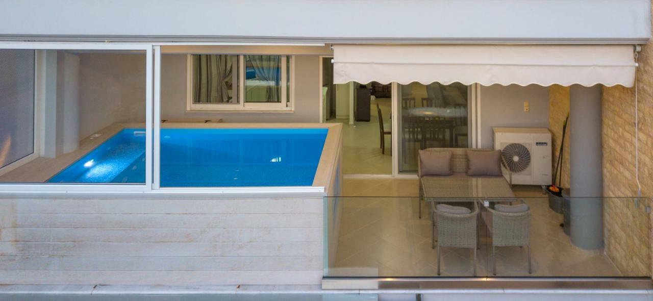 Grand Suites With Private Pools กาลามาตา ภายนอก รูปภาพ